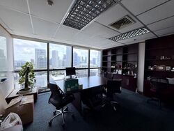 High Street Centre (D6), Office #573402601